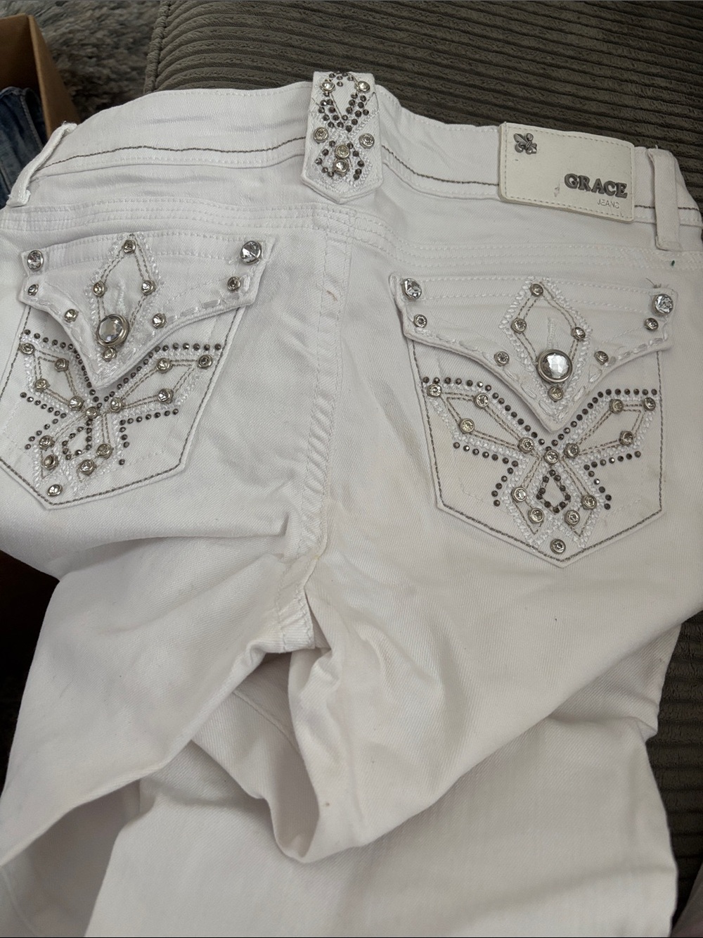 Grace White Skinny Jeans with Rhinestone Pocket Embellishments